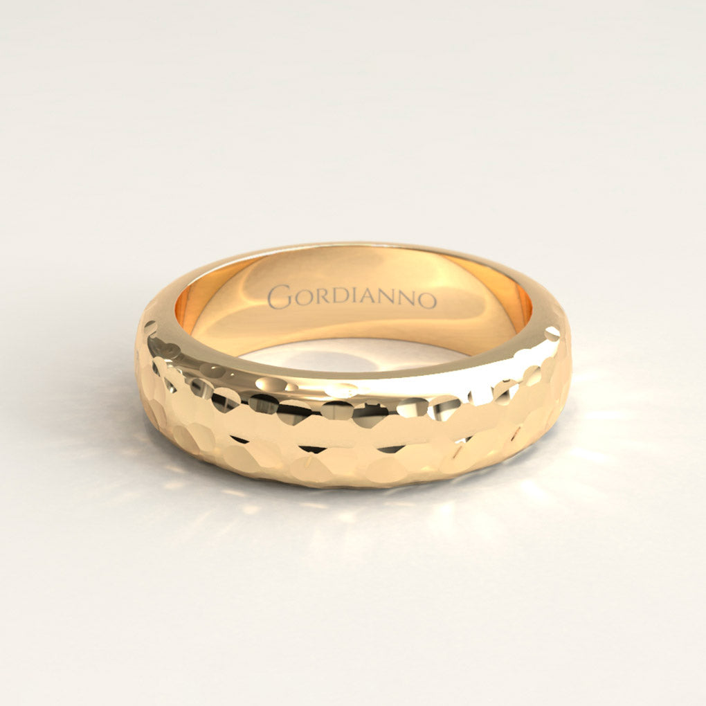 18k Gold Hammered 6mm Band