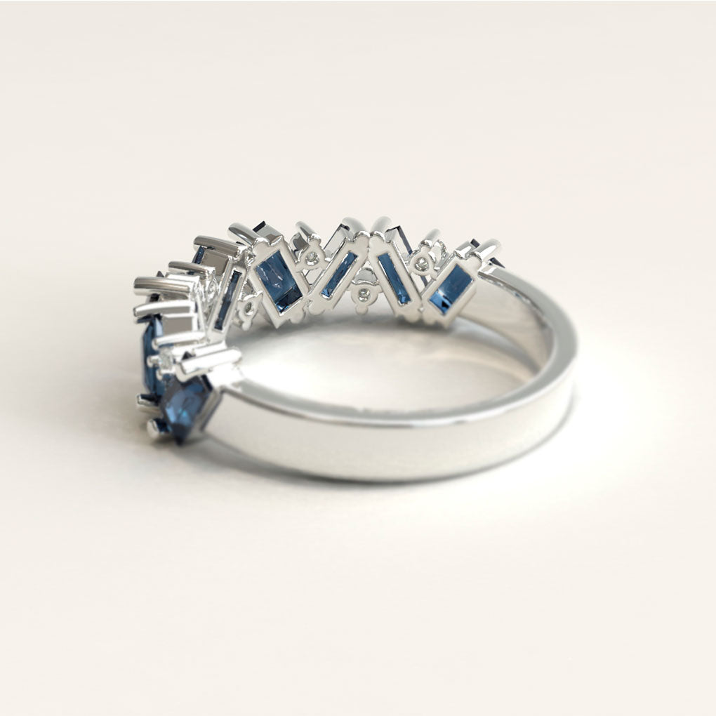 18K White Gold Sapphire Baguette Diamonds Ring