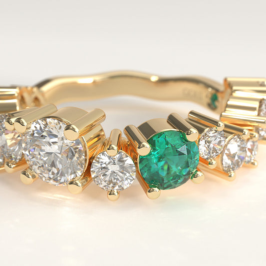Meridian Ring in 18k yellow gold — Colombian emerald and graduated round diamond band, 1Em Collection by GOHI zoom