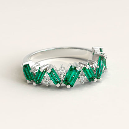 Colombian Emerald and Diamond Ring