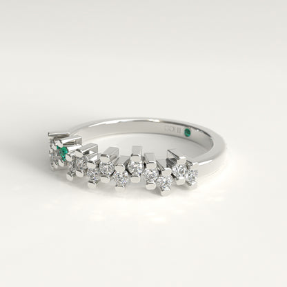 Rung Ring in 18k white gold — Colombian emerald and round diamond cluster band, 1Em Collection by GOHI lateral