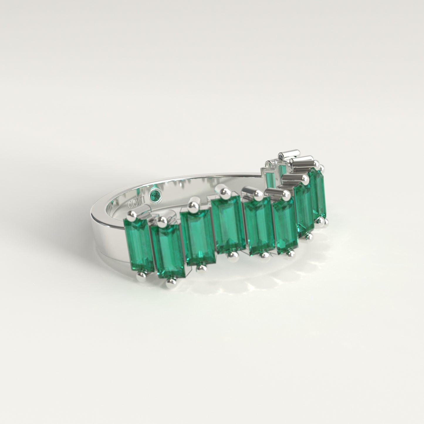 Ridge Ring | Colombian Emerald Baguette Band
