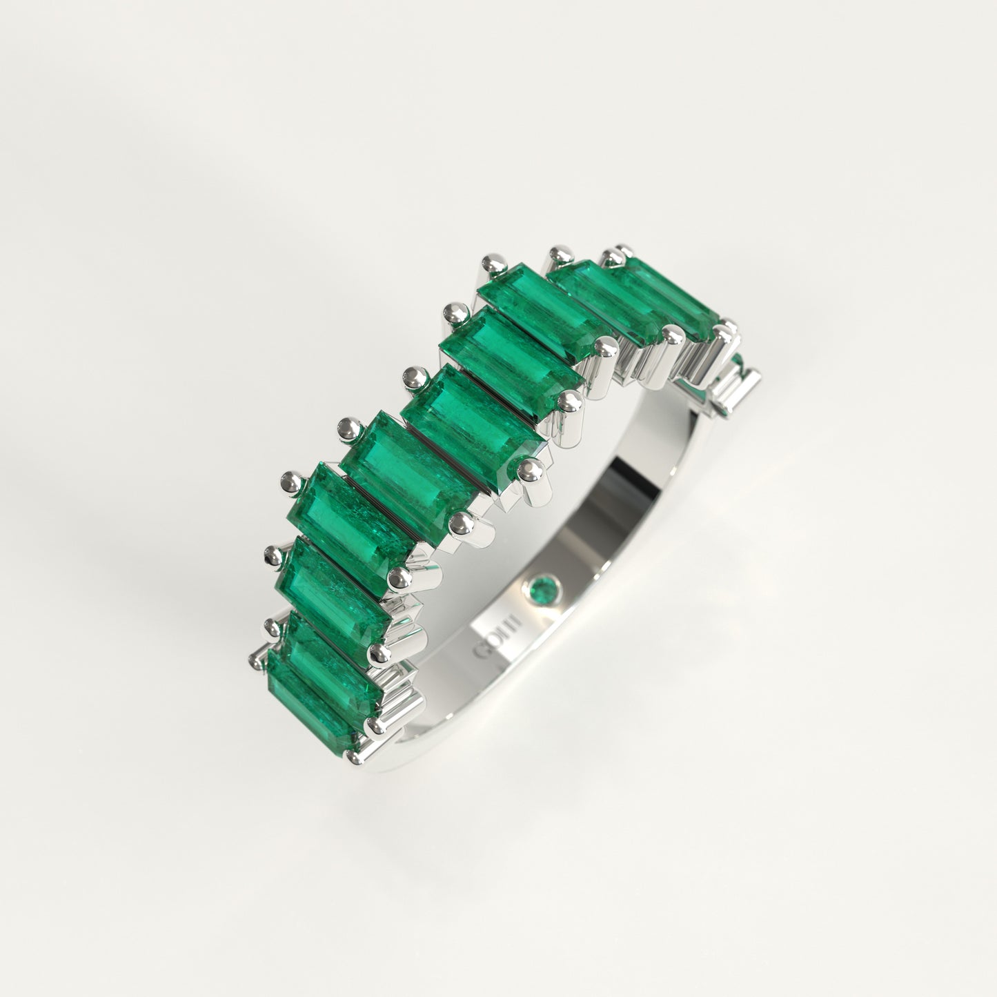 Ridge Ring | Colombian Emerald Baguette Band